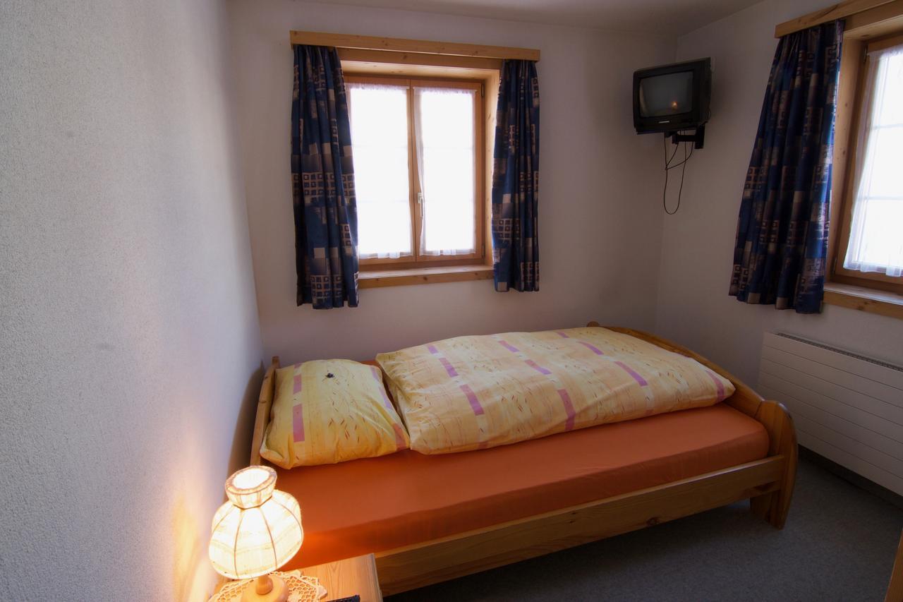 Hotel Hold Ag Ароза Екстер'єр фото