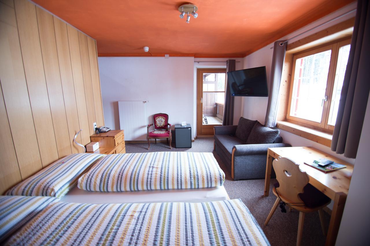 Hotel Hold Ag Ароза Екстер'єр фото